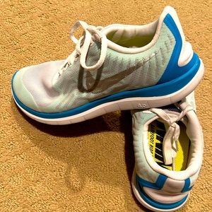 Nike Free 4.0 (Barefoot Shoe) 8.0M Mint Condition
